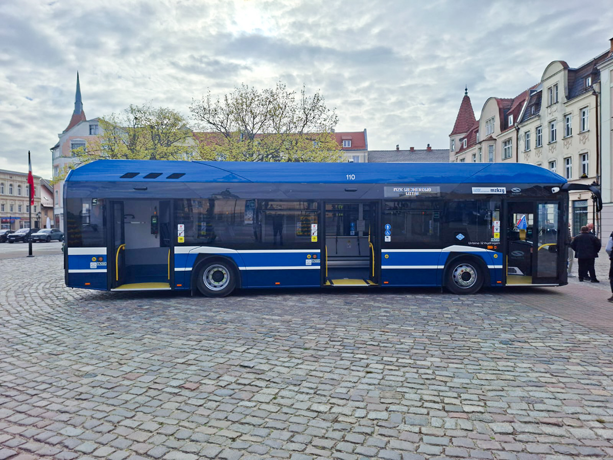 Uroczyste wprowadzenie do ruchu autobusów wodorowych